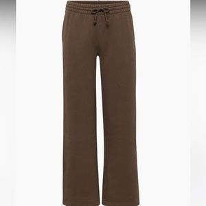 Aritzia Tna Cozy Fleece Boyfriend Basic Wide Sweatpants